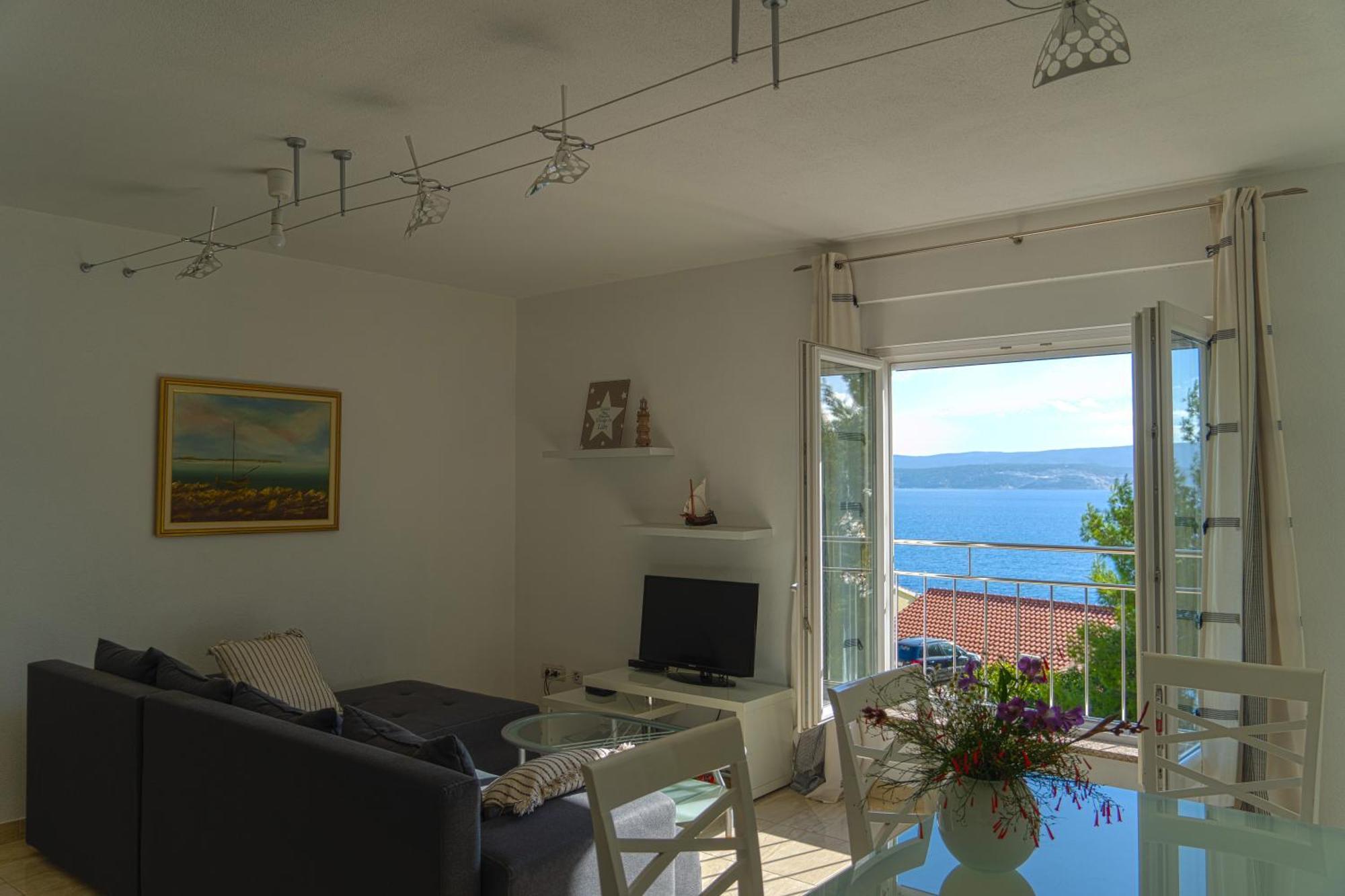 Apartments Sara & Nina Omis Bagian luar foto